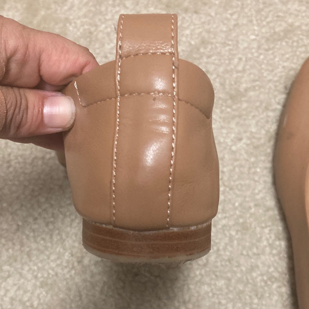 Time and Tru Women's Tan Flats - Picture 10 of 10